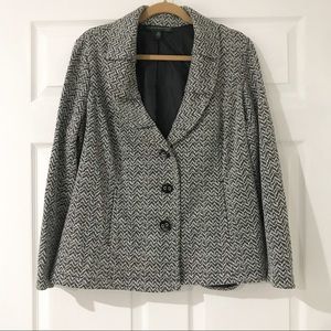 HARVE BENARD textured black & white blazer